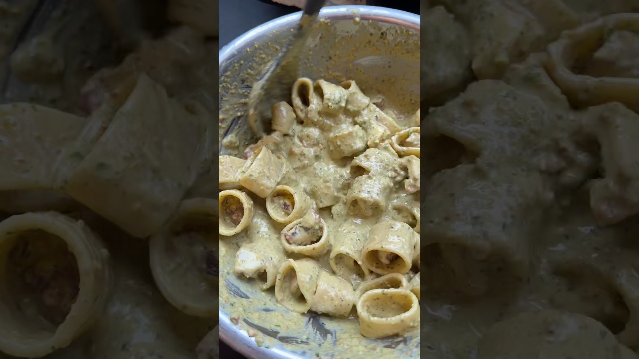 Calamarata al PESTO DI PISTACCHIO E POLPO🤤Avete visto la ricetta completa?? ...