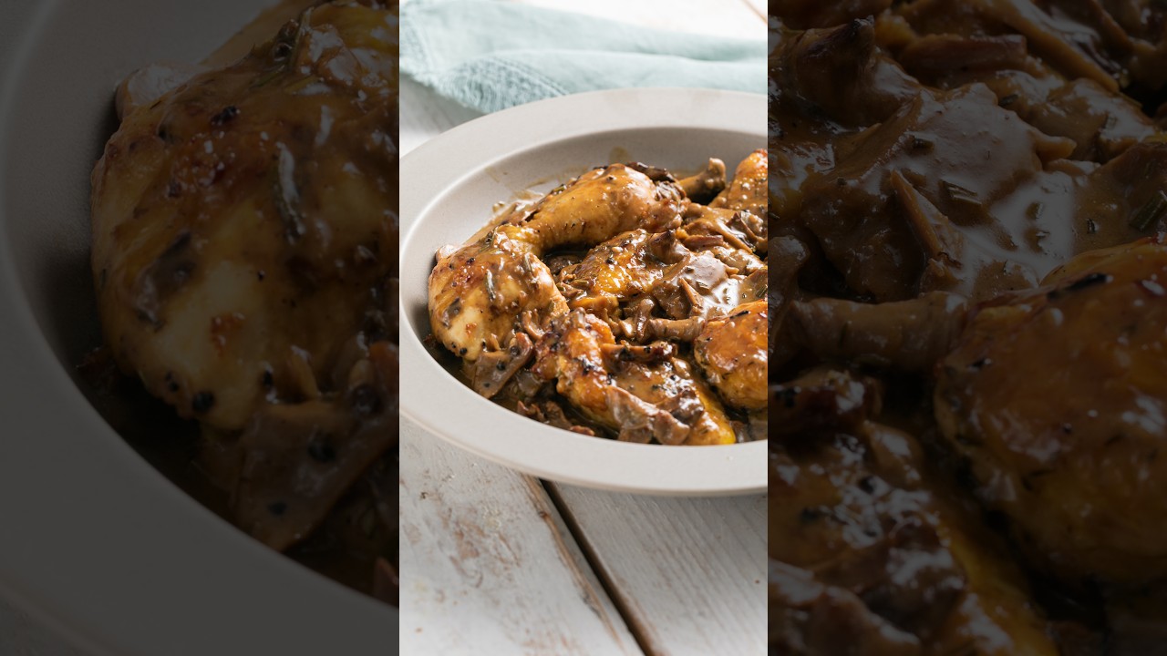 POLLO con FUNGHI 🍄 Cremoso, profumato e con una salsa da scarpetta! #Shorts