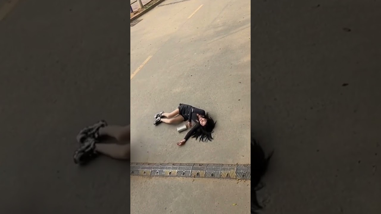 funny girl short video #funny #short #tiktok #fun #viral #fail #girl #man #bick