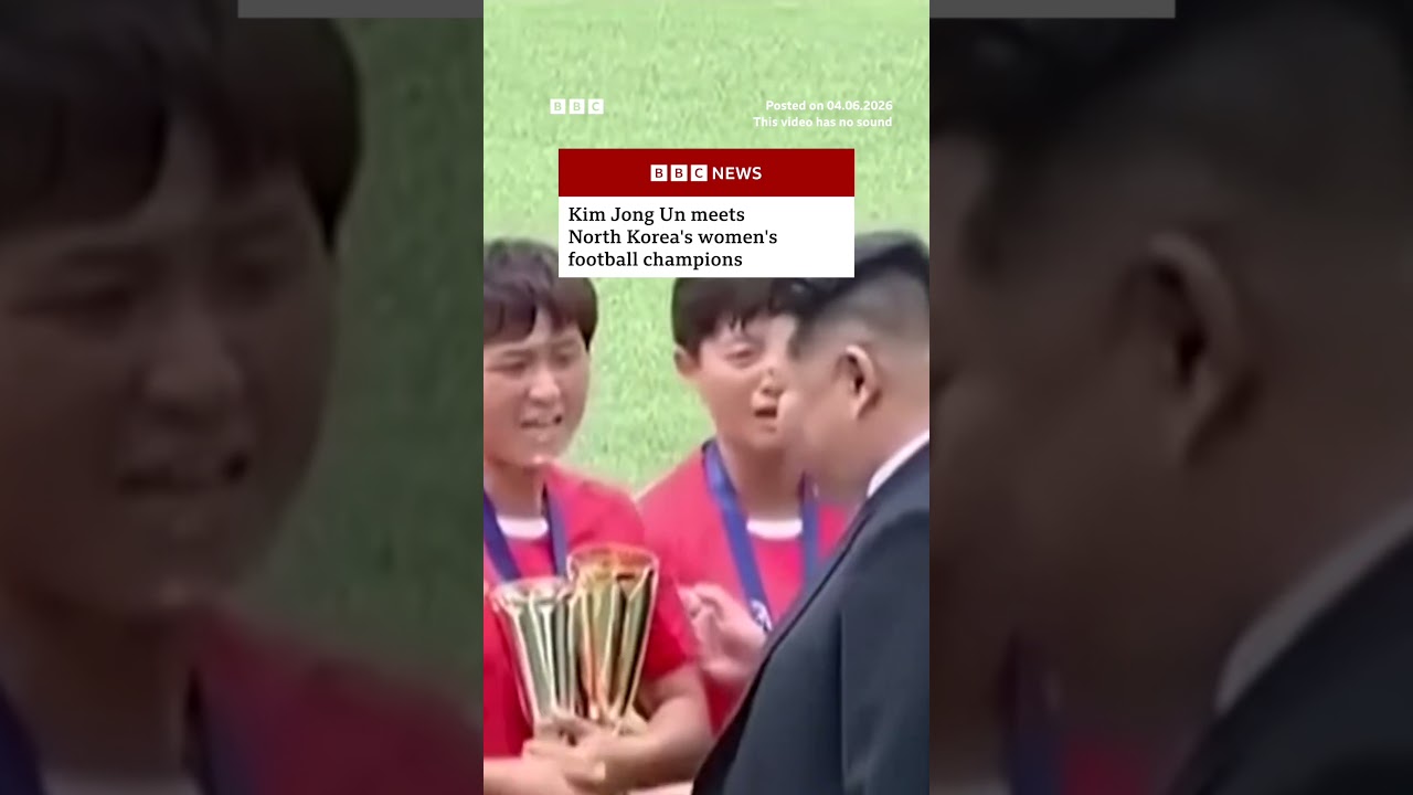 Kim Jong Un meets North Korea's women's football champions. #BBCNews